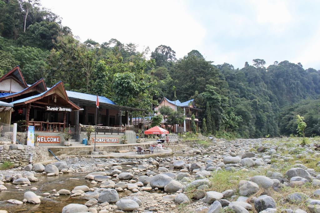 Thomas' Retreat Bukit Lawang Hotel Exterior photo