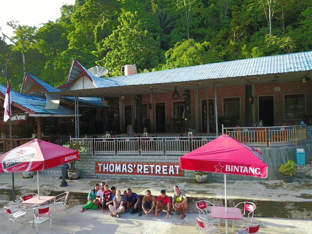 Thomas' Retreat Bukit Lawang Hotel Exterior photo